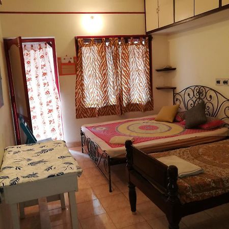 Swades Guest House Pondicherry Esterno foto